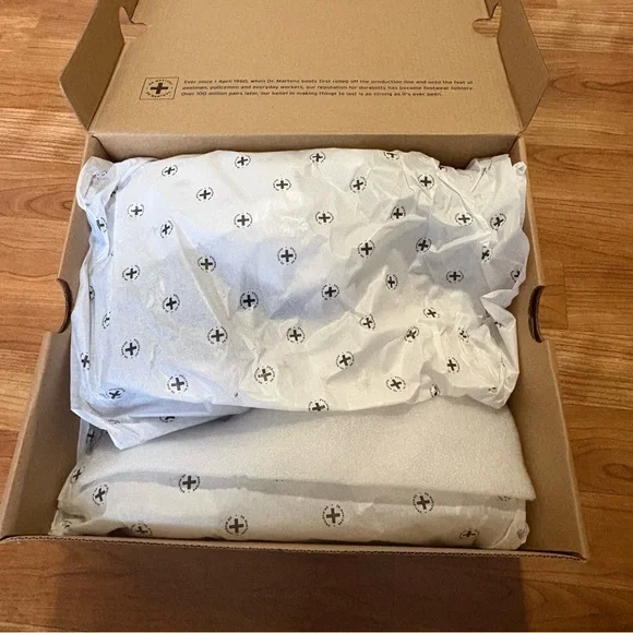 Dr. Martens 2976 Smooth Leather Chelsea Boots - US Women 9 Men 8 Black 11853001 - Picture 5 of 15